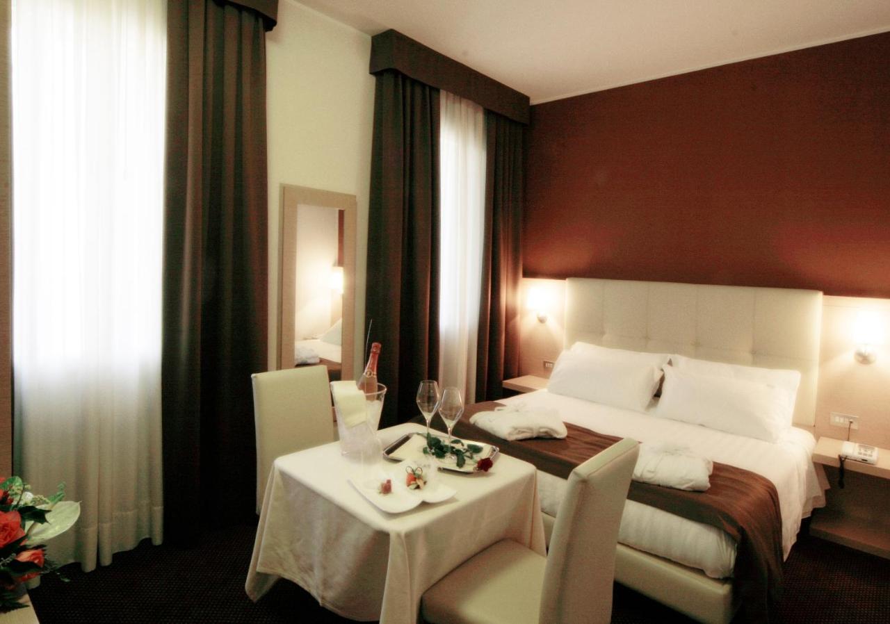 Hotel Vittoria Рубано Екстер'єр фото