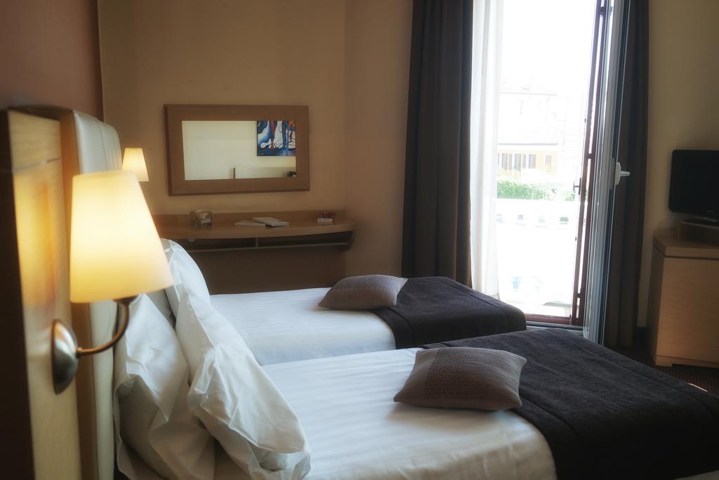Hotel Vittoria Рубано Екстер'єр фото